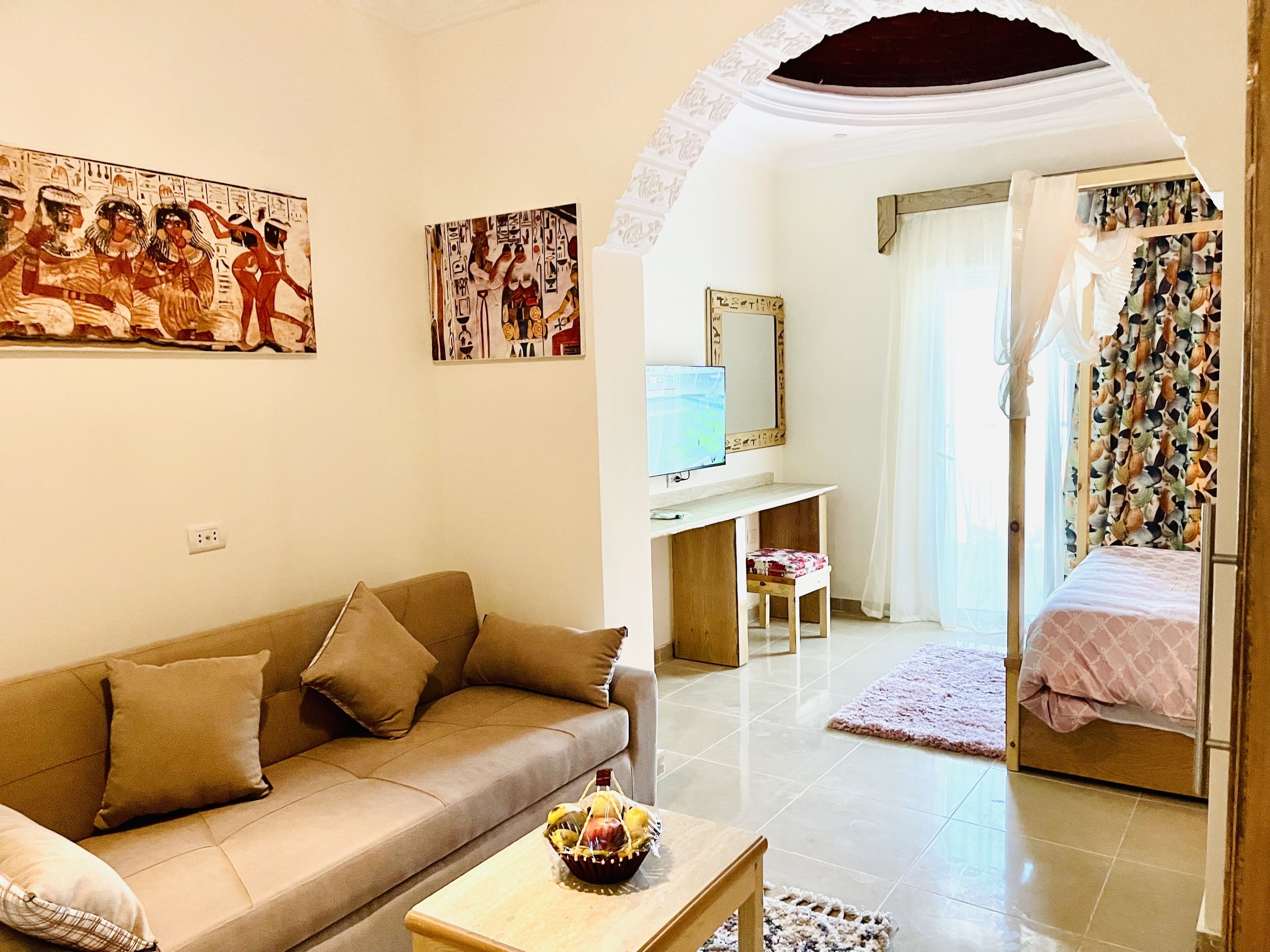 Suite Studio Junior, non-fumeurs, vue fleuve | Literie hypoallergénique, minibar, décoration personnalisée