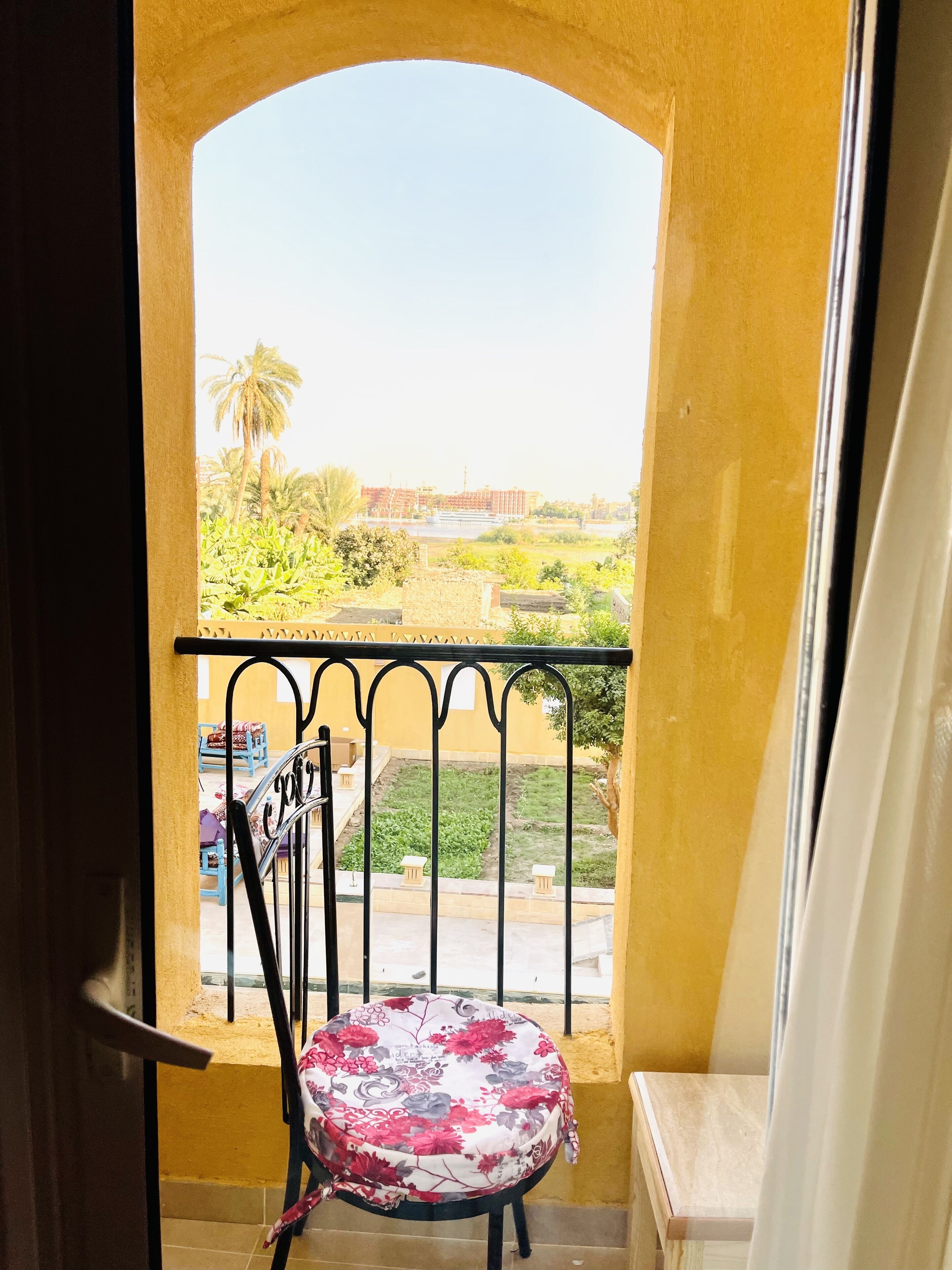 superior studio suite, 1 bedroom, non smoking, river view | terrace/patio