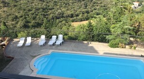 Outdoor pool, pool loungers