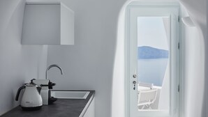Superior Villa, 2 Bedrooms (Outdoor Plunge Pool & Caldera view) | Private kitchen | Espresso maker, full-size fridge, electric kettle