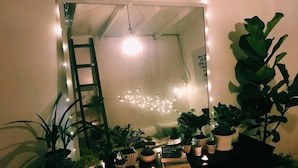 Queen Studio, Kitchen, Private Bathroom (3 Double Beds) - The Balcony BnB (Lam Vien - Da Lat)