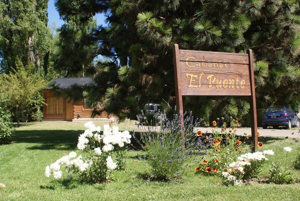 BBQ/picnic Area - El Puente Aparts (El Calafate)