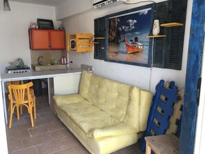 Family Apartment, 2 Bedrooms | Living area