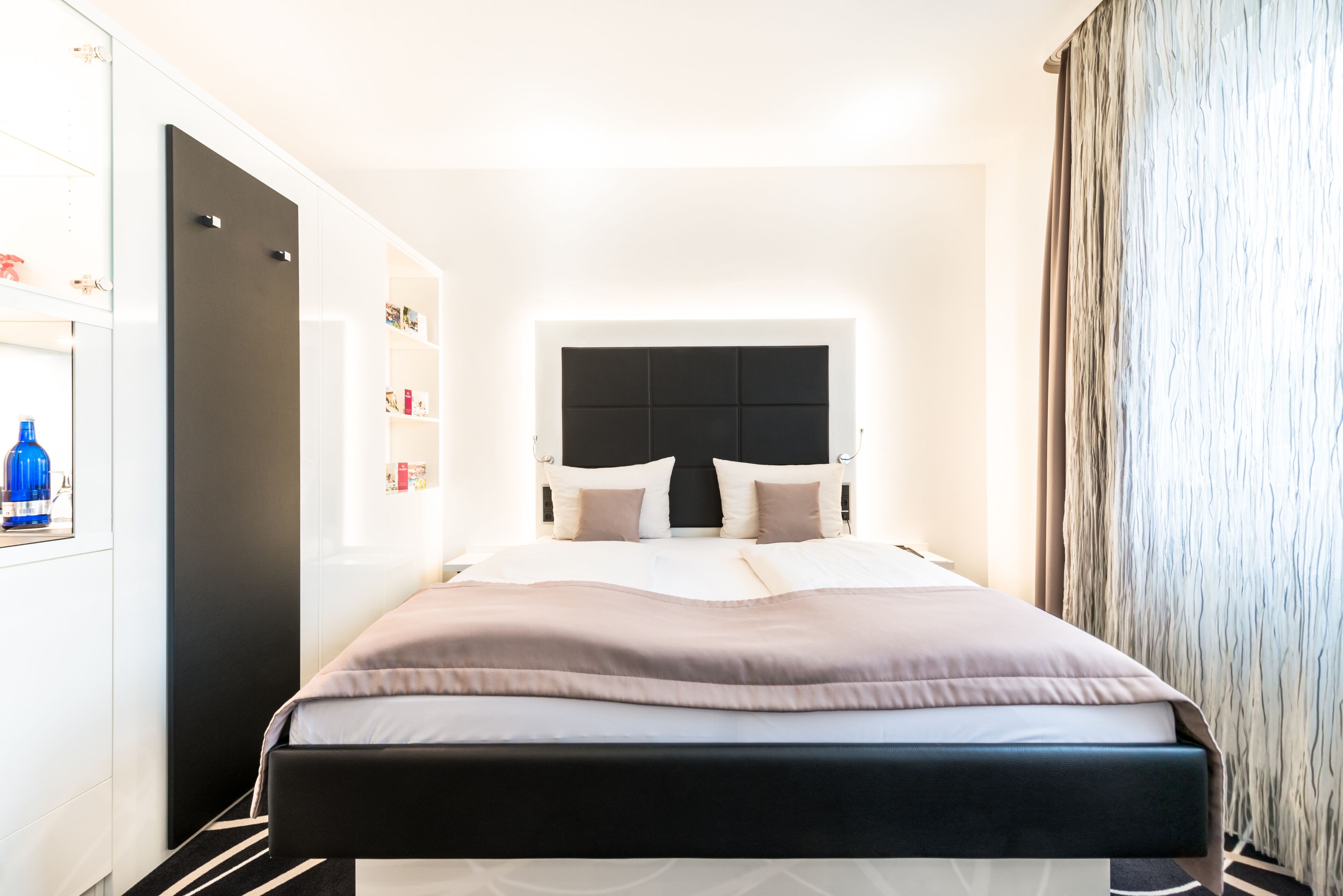 superior double room | 1 bedroom, in-room safe, blackout curtains, soundproofing