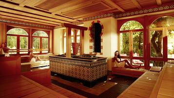 Turkish bath/hammam, body treatments, aromatherapy, hot stone massages