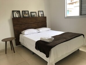 Apartamento, 2 quartos | 2 quartos, ferros/tábuas de passar roupa, Wi-Fi de cortesia