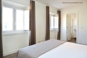 Premium appartement, 2 slaapkamers (8.2.4) | Individueel gemeubileerd, een strijkplank/strijkijzer, gratis wifi