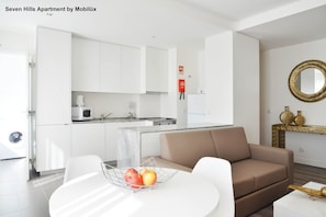 Deluxe Apartment, 2 Bedrooms - Hello Lisbon Graça Modern Apartments (Lisbon)