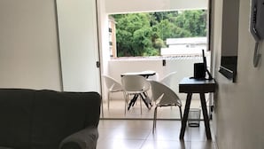 Unclassified image, 5 of 14, button - Locking's Santo Antônio III (Belo Horizonte)
