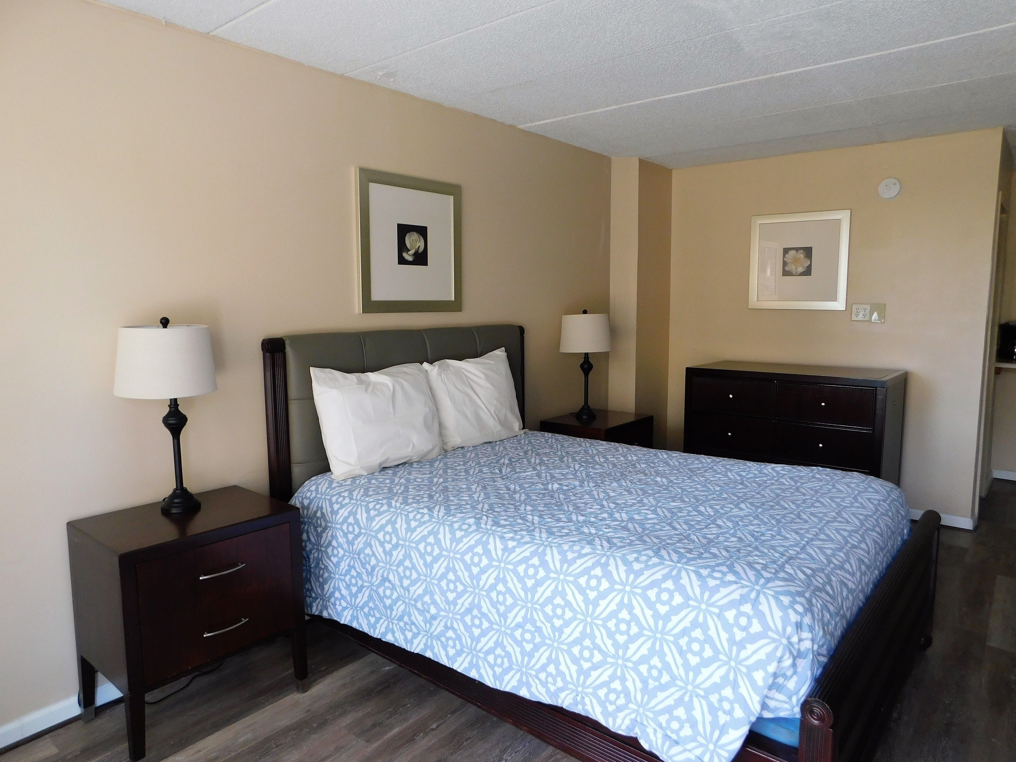 Desk, free WiFi, bed sheets, wheelchair access