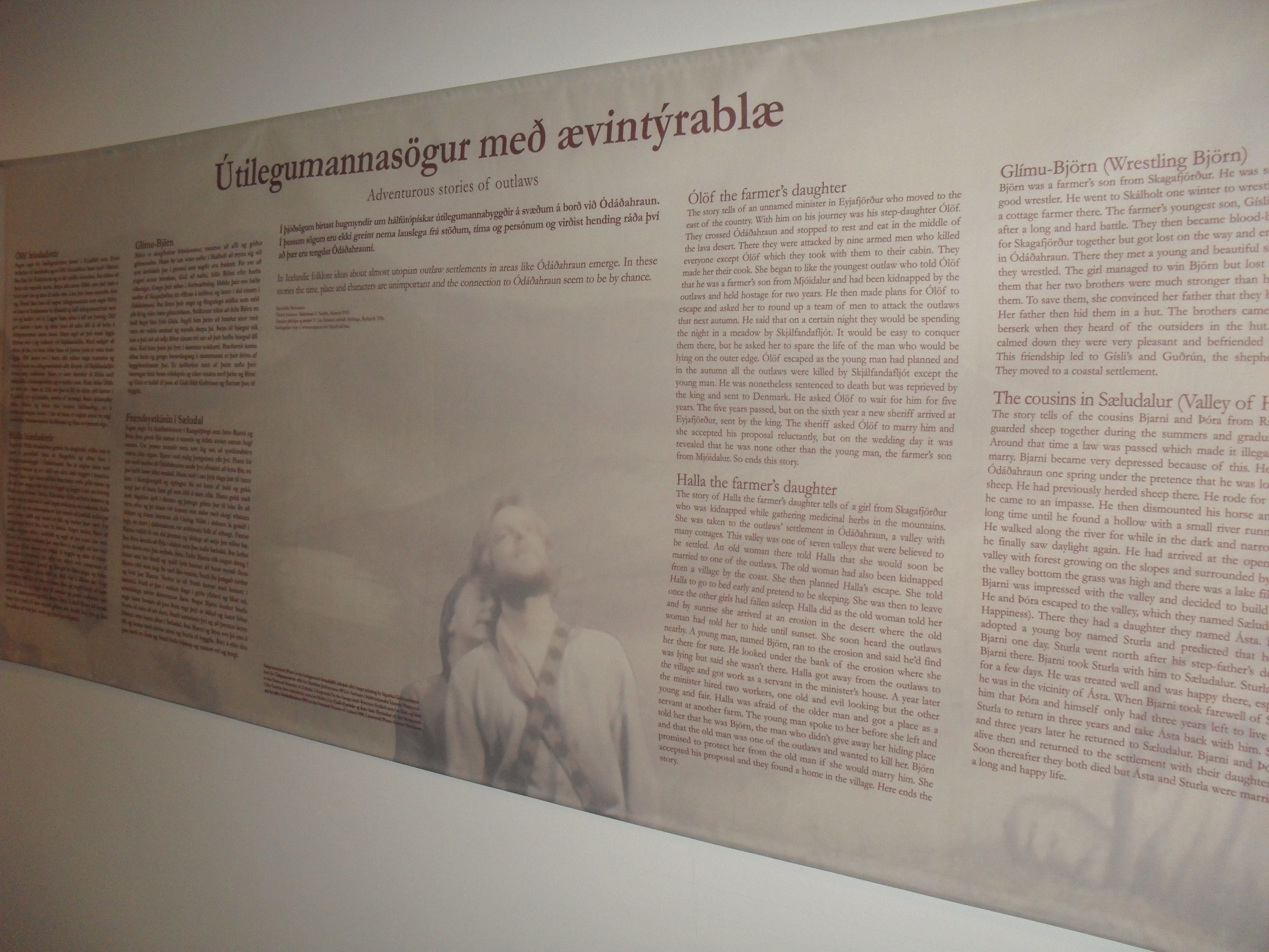 A page from a book with the title 'Útilegumannasögur med axevintyrablæ'.