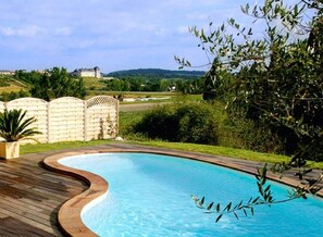 Outdoor pool - Domaine Du Grand Tourtre (Chalais)