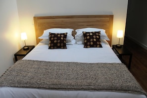 Individually decorated, individually furnished, cribs/infant beds - Maison Charles Maurice (Chalais)