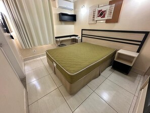 1 habitación, cortinas blackout y wifi gratis 