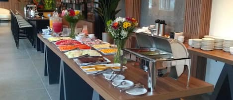 Colazione a buffet, servita tutte le mattine (40 BRL a persona)