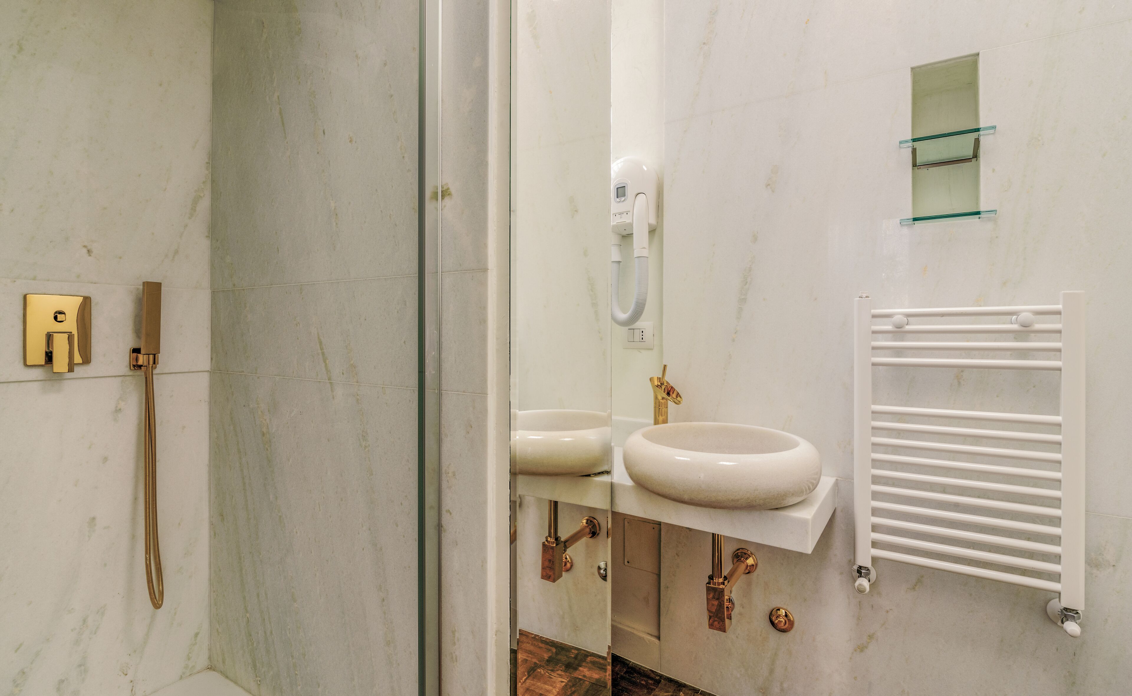 Photo - Rivière Private Rooms Alla Scala