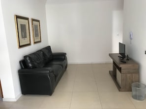 Smart TV, Netflix - Lockings Santo Antônio VI (Belo Horizonte)