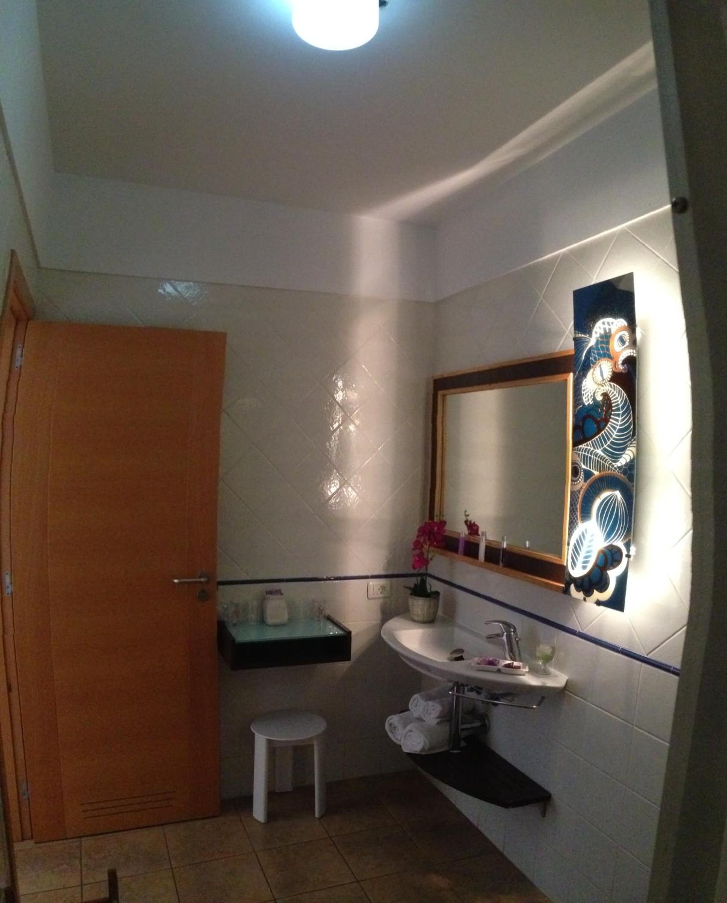 shower, rainfall showerhead, towels