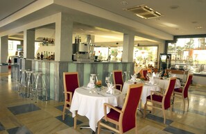 Daily buffet breakfast for a fee - eó Maspalomas Resort (San Bartolomé de Tirajana)