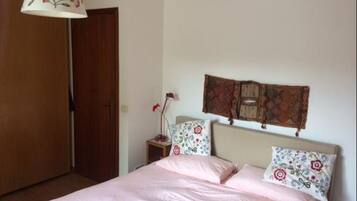 Dreibettzimmer, Gemeinschaftsbad