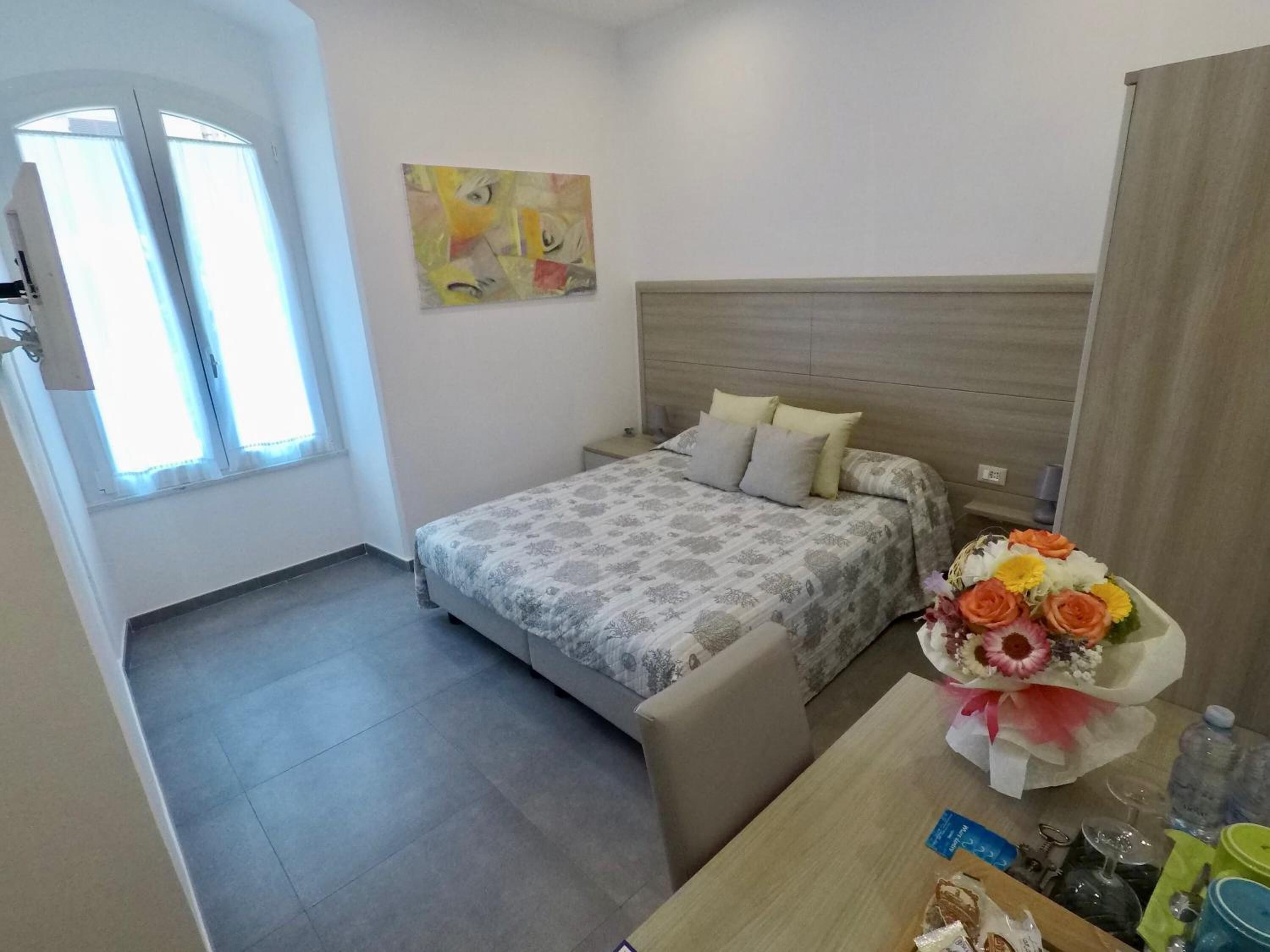 Coffres-forts dans les chambres, bureau, chambres insonorisées