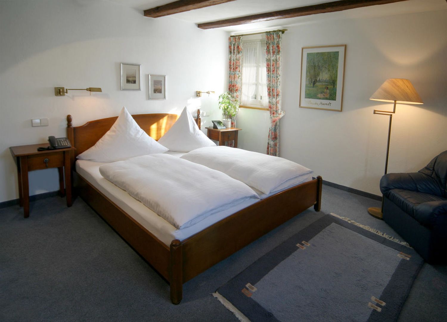 minibar, in-room safe, desk, soundproofing