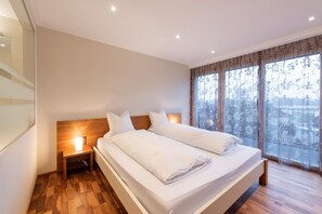 Desk, free WiFi, bed sheets - Hotel Rössli (Zuzwil)