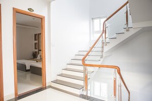 Staircase - Sao Mai Hotel & Apartment (Ho Chi Minh City)