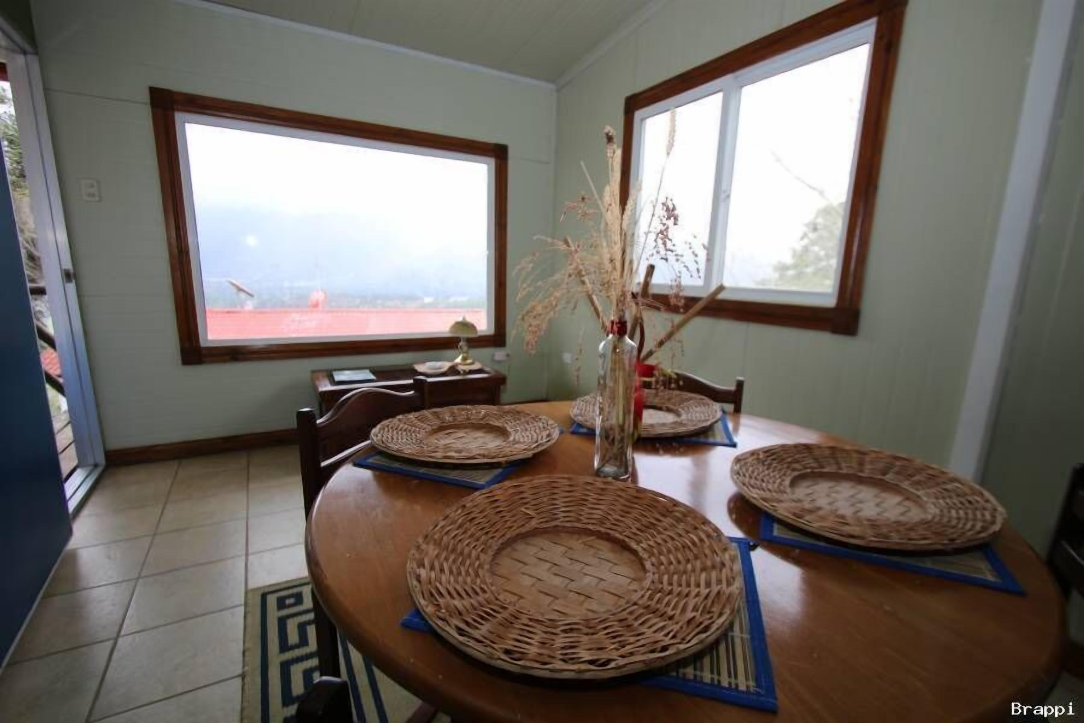 basic cabin, 2 bedrooms, kitchen | private kitchen