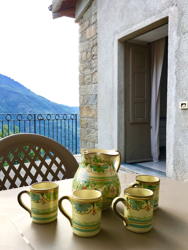 Deluxe Duplex, 2 Bedrooms, Kitchen, Valley View | Teres/patio