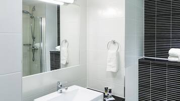 Classic Room, 2 Single Beds | In-room safe, desk, iron/ironing board, free WiFi