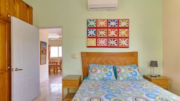 Superior Apartment, 2 Bedrooms | 1 bedroom, Frette Italian sheets, premium bedding, Select Comfort beds