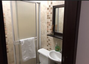 Double Room, 1 Double Bed, Non Smoking | Bathroom