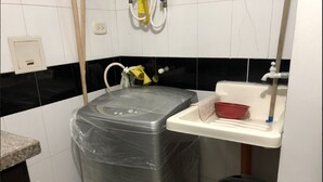 Double Room, 1 Double Bed, Non Smoking | Room amenity - Apartaestudio 28u (Bucaramanga)