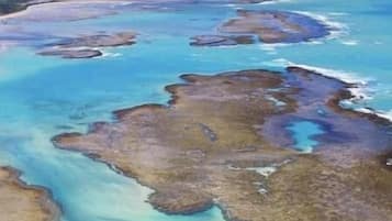 Una spiaggia nelle vicinanze