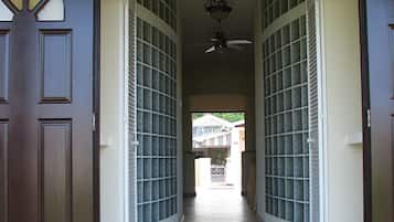 Lorong