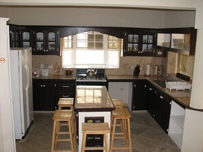 Villa, 2 Bedrooms, Non Smoking | Private kitchen | Full-size fridge, microwave, oven, stovetop - Maya's Bajan Villas - Unit A (Oistins)