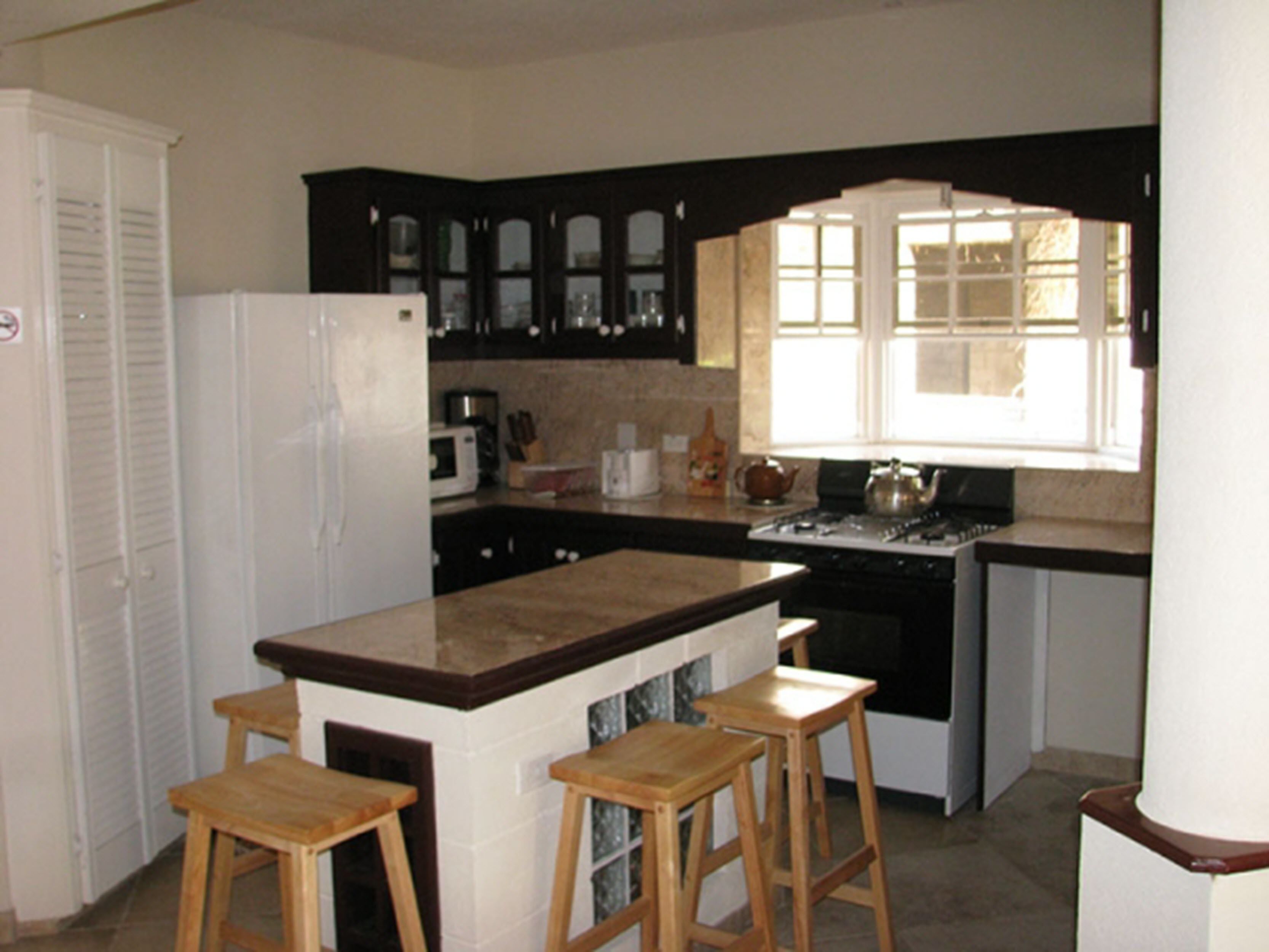 Villa, 2 Bedrooms, Non Smoking | Private kitchen | Full-size fridge, microwave, oven, stovetop