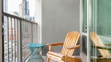 Deluxe Apartment, 1 Bedroom, Non Smoking, Balcony (Self Check-in with Virtual Front Desk) | Balcony