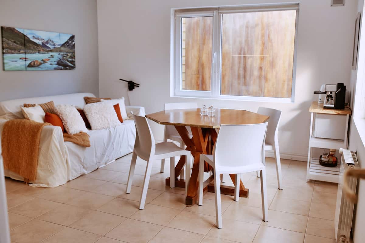 Traditional Apartment, 1 Queen Bed with Sofa bed | Dining room