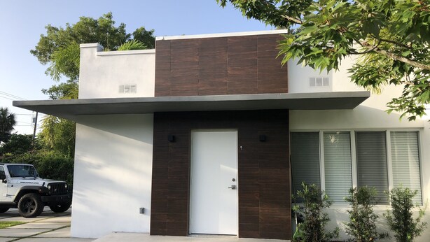 Property entrance - Entire house in Miami Shores (Miami Shores)