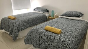 Family Duplex, Multiple Beds, Non Smoking - Entire house in Miami Shores (Miami Shores)
