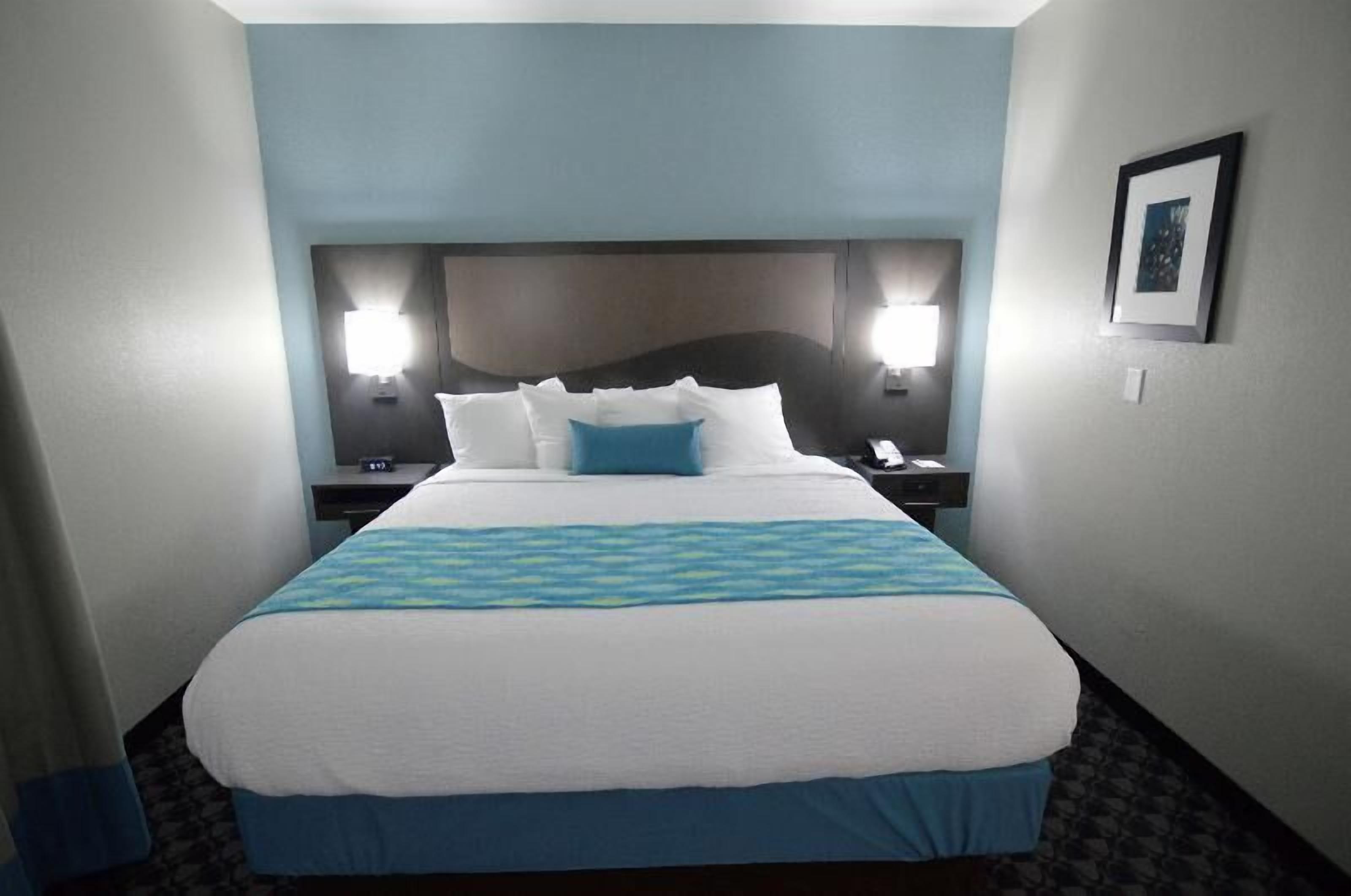 Pillowtop beds, desk, laptop workspace, iron/ironing board