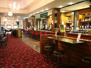 Bar (on property) - The Green Isle Hotel Dublin (Dublin)