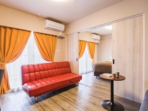 Dobbeltrom – superior, 1 dobbeltseng med sovesofa, ikke-røyk | Lydisolert, wi-fi (inkludert) og sengetøy