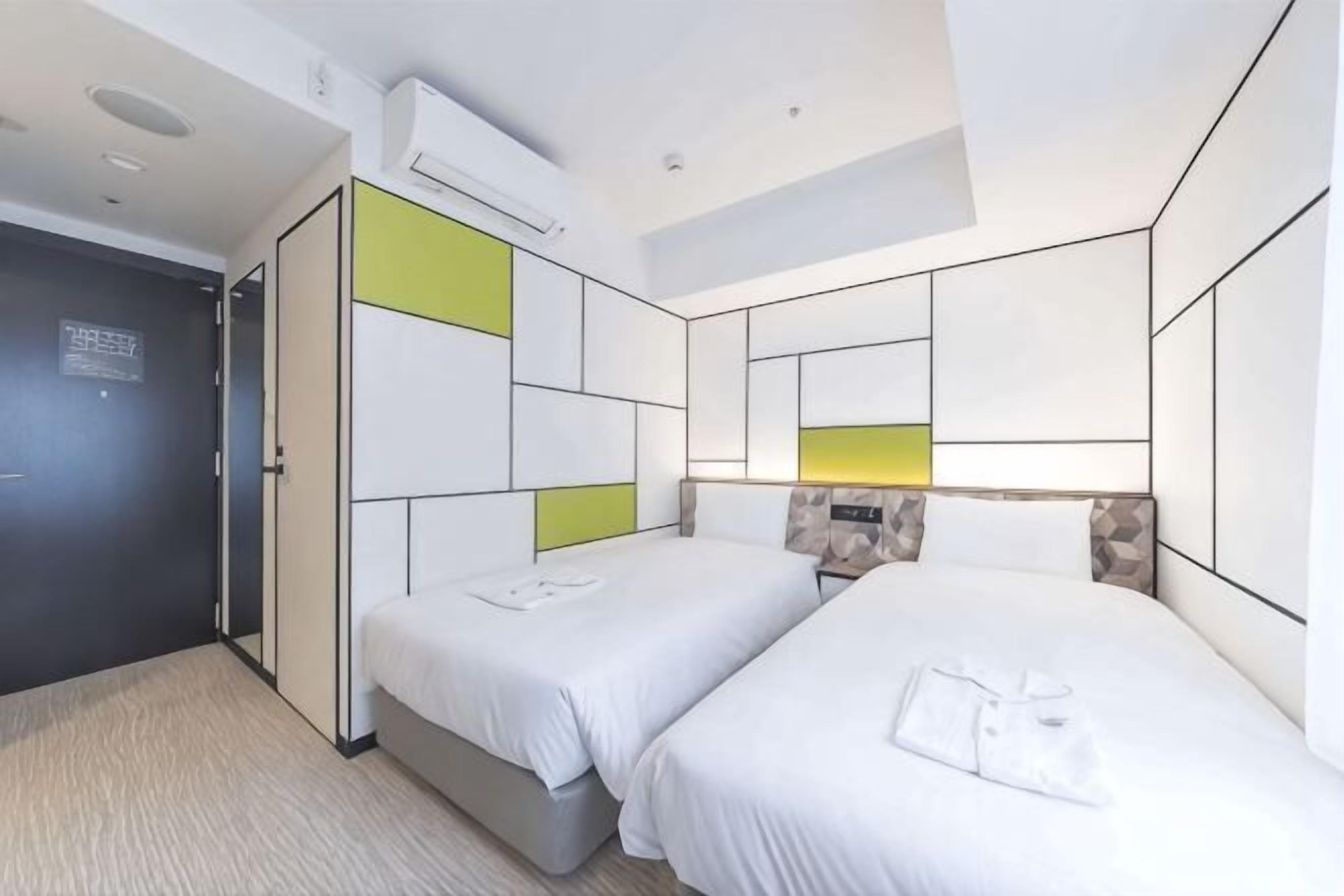 In-room safe, free WiFi, bed sheets