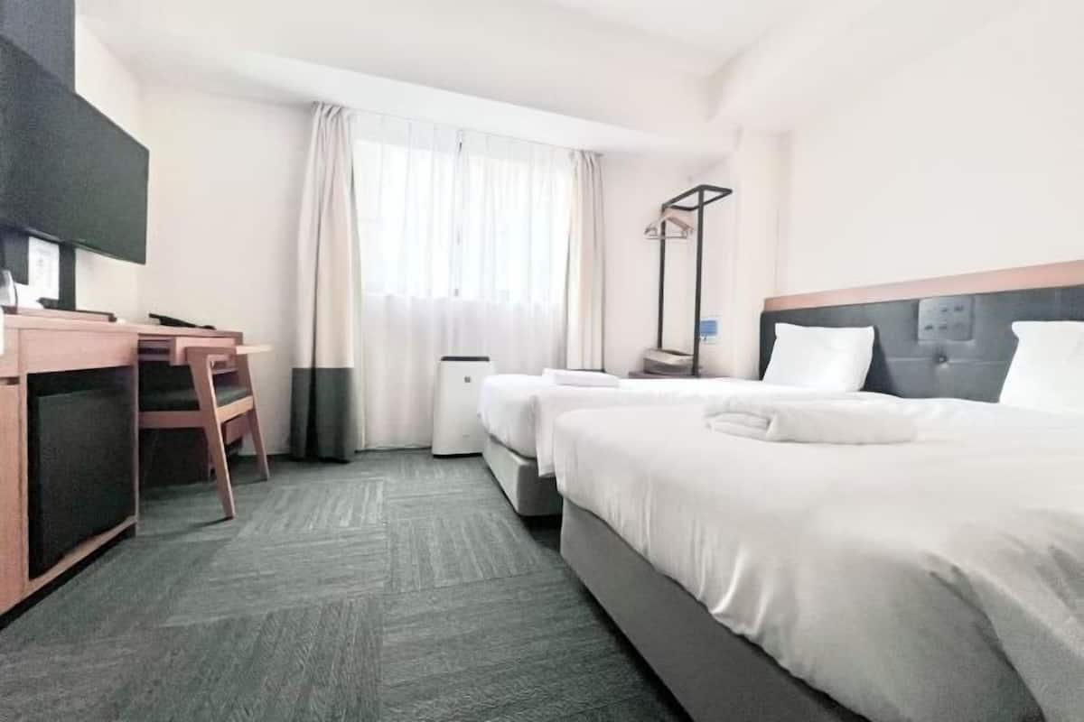 Coffres-forts dans les chambres, bureau, chambres insonorisées