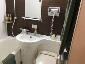 Combined shower/bathtub, free toiletries, hair dryer, slippers - Fukuchiyama Ark Hotel (Fukuchiyama)
