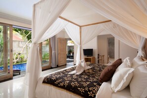 Villa, 1 Bedroom, Private Pool | Minibar, in-room safe, desk, blackout curtains - Freddies Resort & Villas Ubud (Ubud)