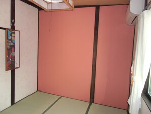 Japanese Style Room | Iron/ironing board, free WiFi, bed sheets - Kanazawa Share House GAOoo (Kanazawa)
